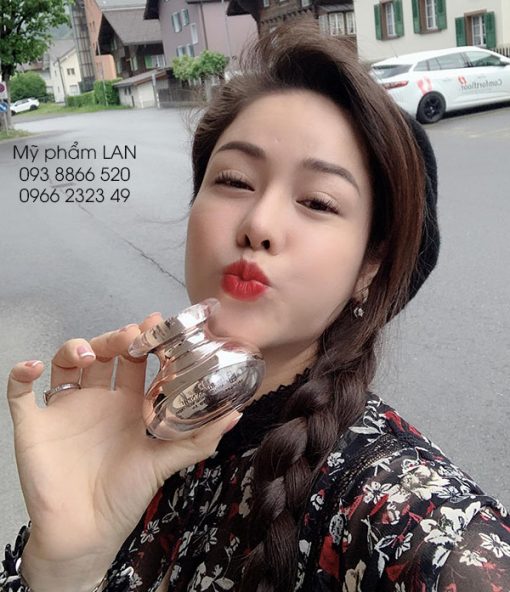 Laura-Sunshine-relax-night-duong-da-dem